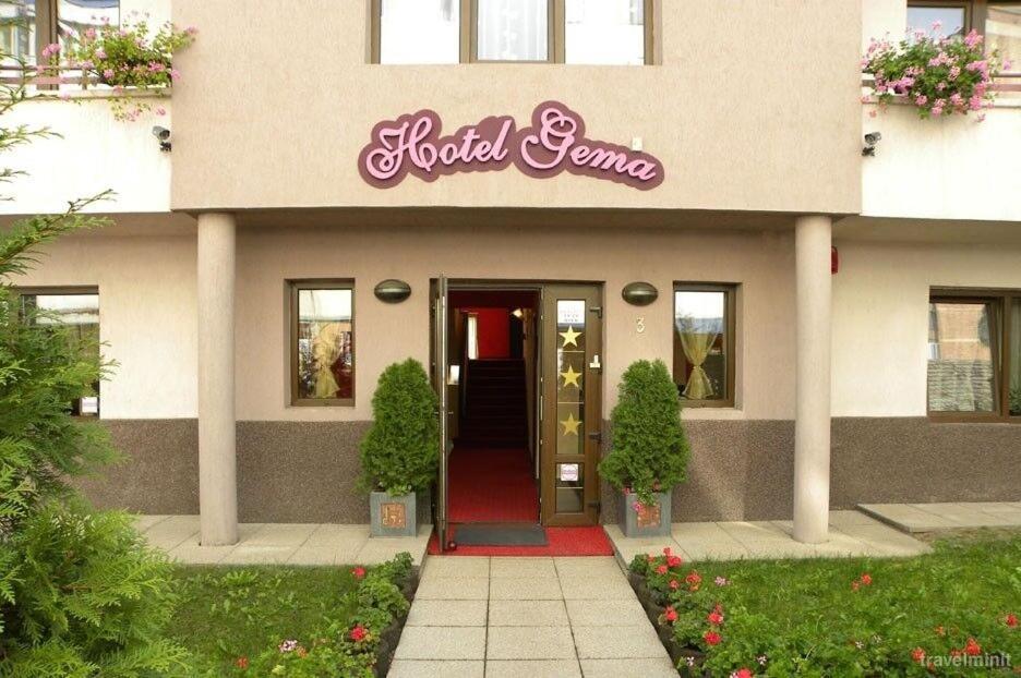 Hotel Gema Brasov Ngoại thất bức ảnh